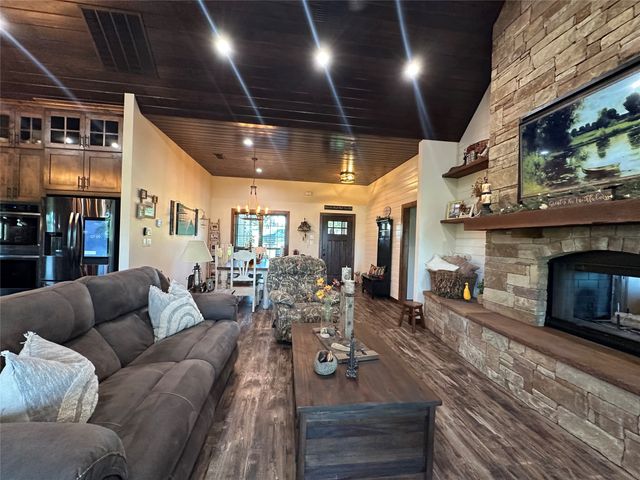 125 Drake Court, Comanche, TX 76442