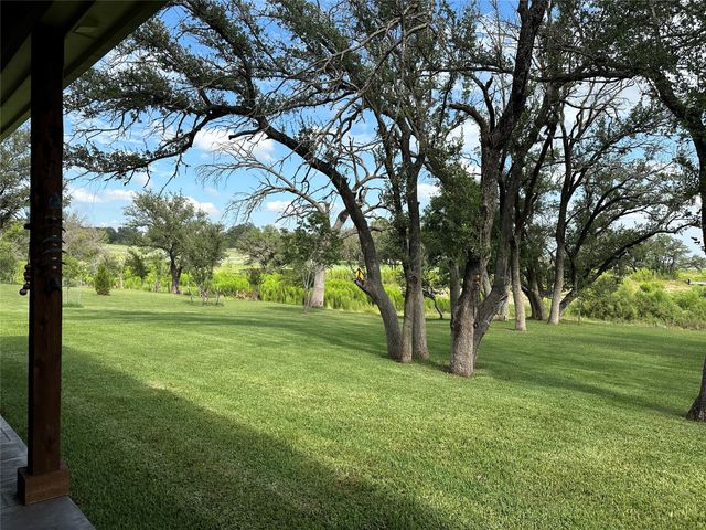 125 Drake Court, Comanche, TX 76442