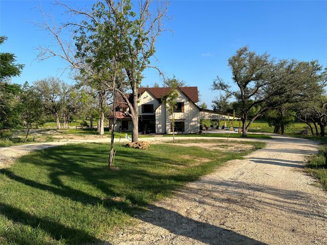 125 Drake Court, Comanche, TX 76442