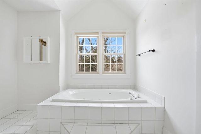 7 Ocean Woods Dr 7, Duxbury, MA 02332