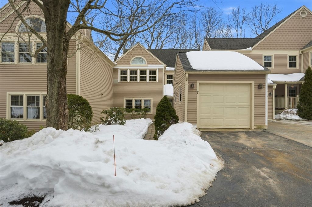 7 Ocean Woods Dr 7, Duxbury, MA 02332