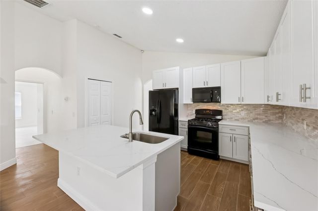 221 GARBERIA DRIVE, Davenport, FL 33837