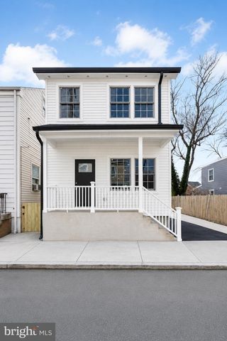 32 WEST ST, Bordentown, NJ 08505