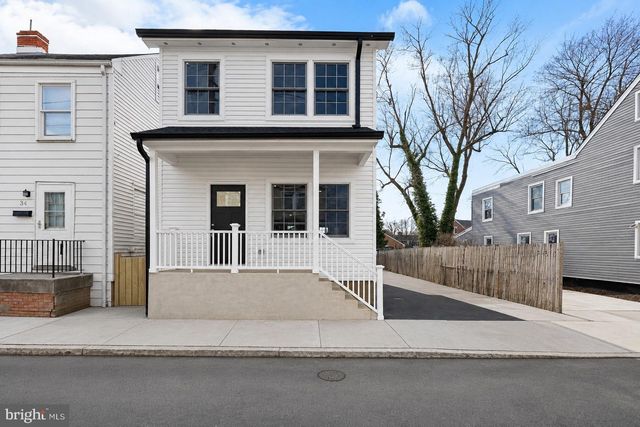 32 WEST ST, Bordentown, NJ 08505