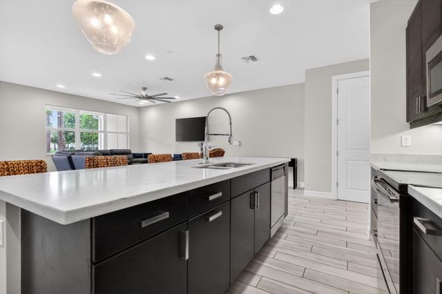 11945 Park Central, Royal Palm Beach, FL 33411