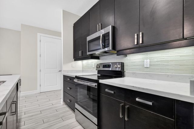 11945 Park Central, Royal Palm Beach, FL 33411