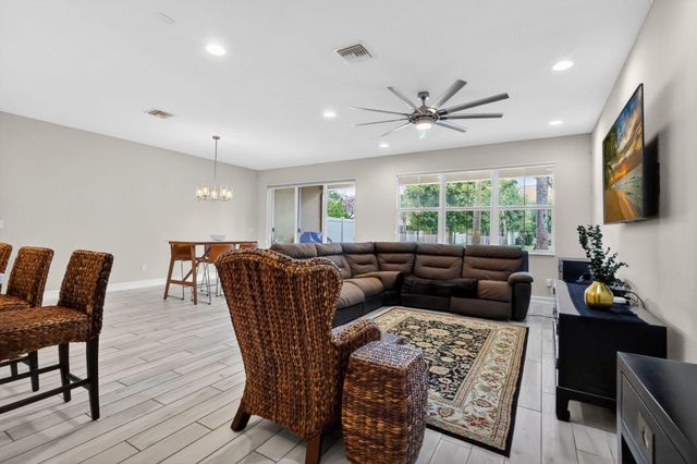 11945 Park Central, Royal Palm Beach, FL 33411