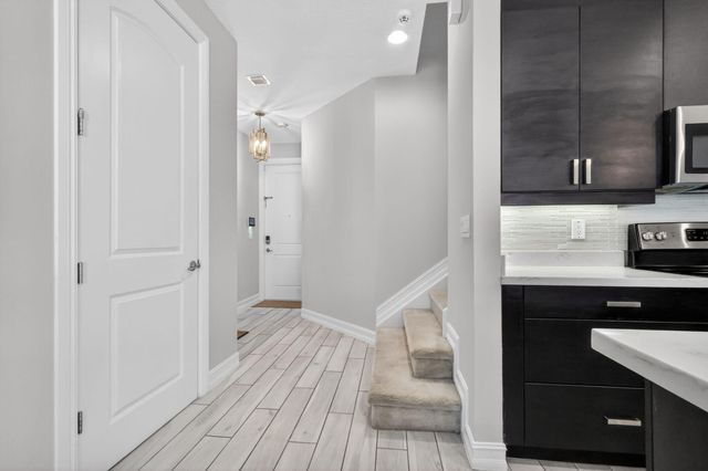 11945 Park Central, Royal Palm Beach, FL 33411