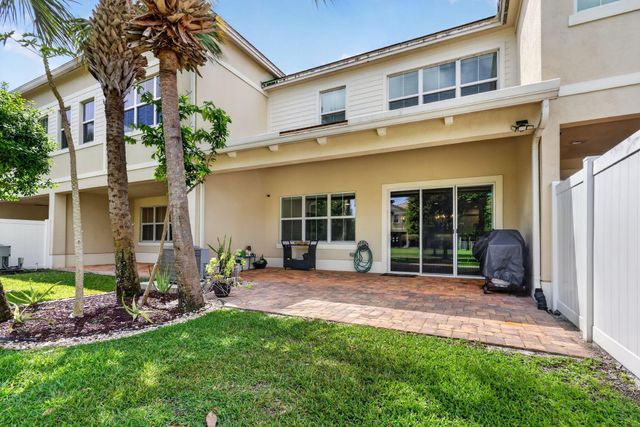 11945 Park Central, Royal Palm Beach, FL 33411