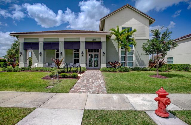 11945 Park Central, Royal Palm Beach, FL 33411