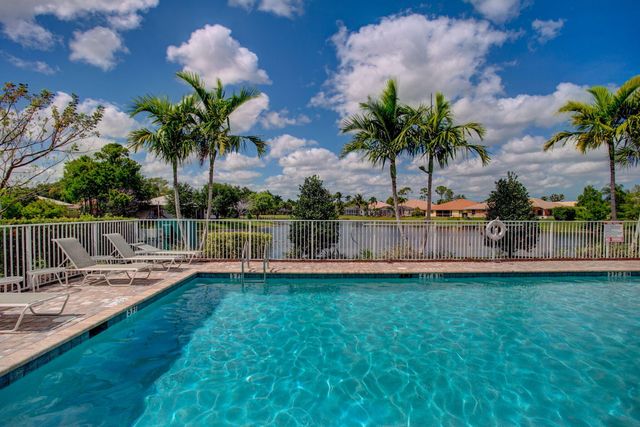 11945 Park Central, Royal Palm Beach, FL 33411