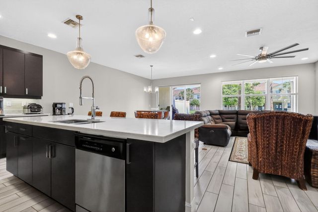 11945 Park Central, Royal Palm Beach, FL 33411