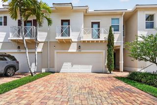 11945 Park Central, Royal Palm Beach, FL 33411