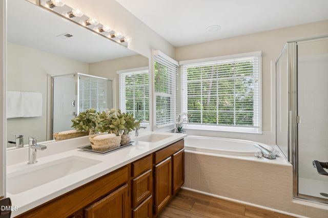 102 Canyon Run, Cary, NC 27513