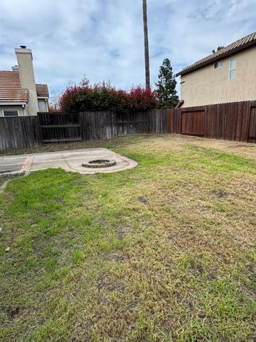 9129 Redwater Dr, Antelope, CA 95843