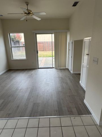 9129 Redwater Dr, Antelope, CA 95843