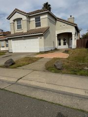 9129 Redwater Dr, Antelope, CA 95843