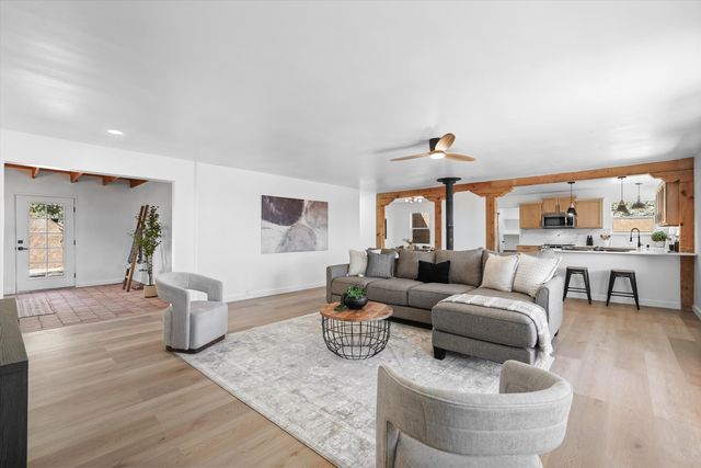 360 Reclining Acres Road, Corrales, NM 87048