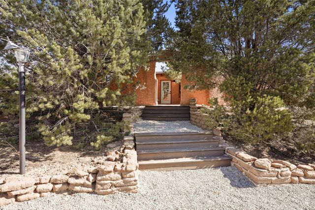 360 Reclining Acres Road, Corrales, NM 87048