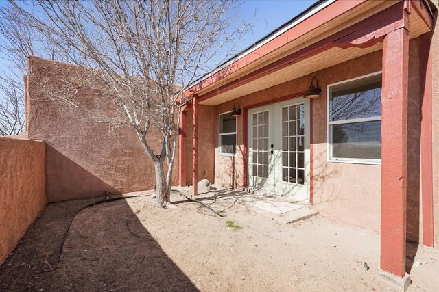 360 Reclining Acres Road, Corrales, NM 87048