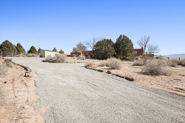 360 Reclining Acres Road, Corrales, NM 87048