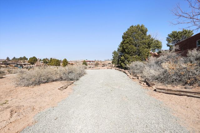 360 Reclining Acres Road, Corrales, NM 87048