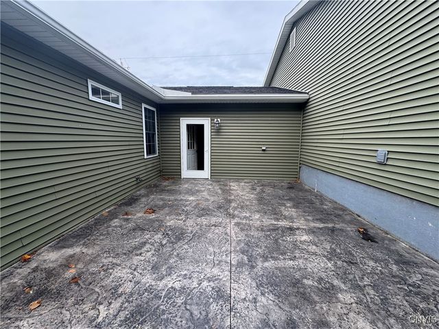 52 Bronson Street, Oswego, NY 13126