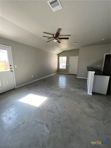 1200 N 8th Street, Killeen, TX 76541