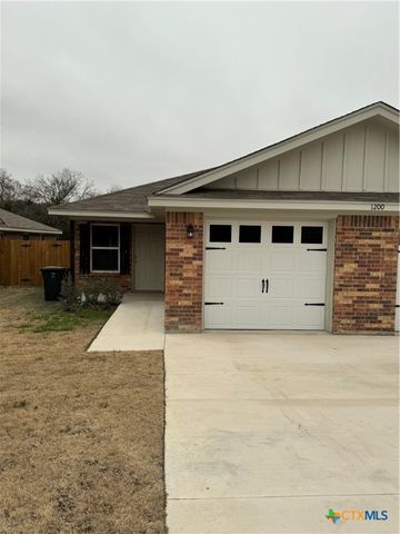 1200 N 8th Street, Killeen, TX 76541