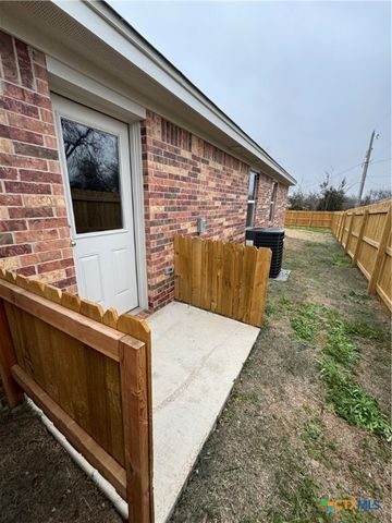 1200 N 8th Street, Killeen, TX 76541