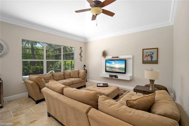 8884 Mustang Island CIR, Naples, FL 34113