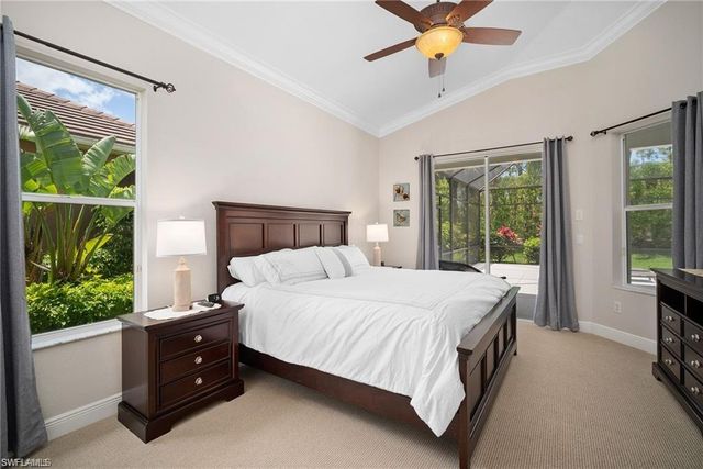 8884 Mustang Island CIR, Naples, FL 34113