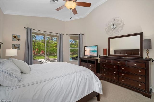 8884 Mustang Island CIR, Naples, FL 34113