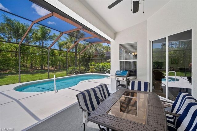 8884 Mustang Island CIR, Naples, FL 34113