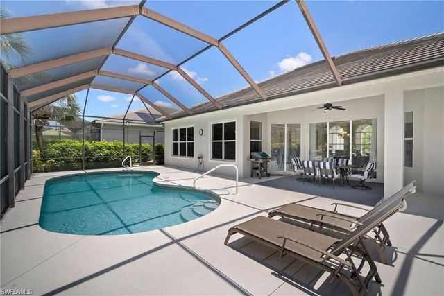8884 Mustang Island CIR, Naples, FL 34113