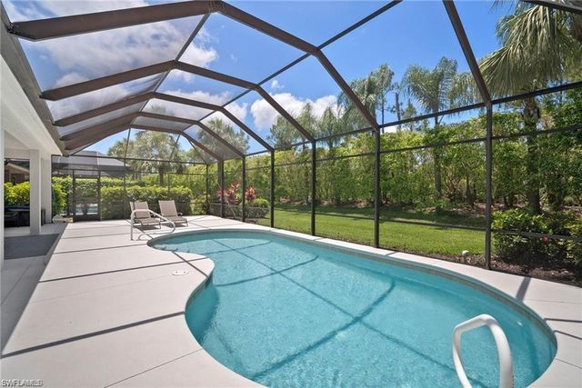 8884 Mustang Island CIR, Naples, FL 34113