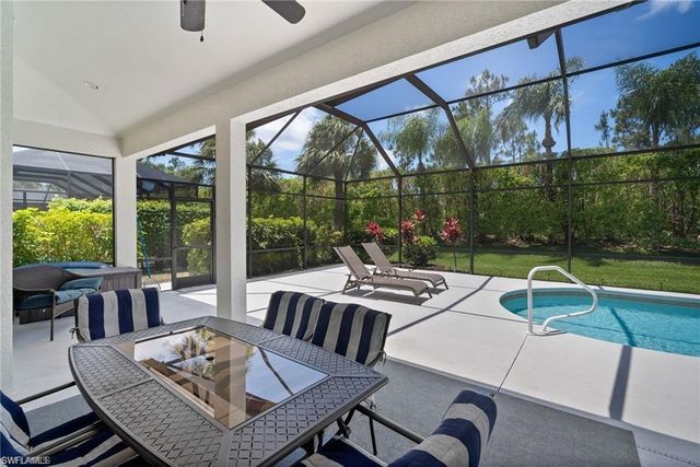 8884 Mustang Island CIR, Naples, FL 34113