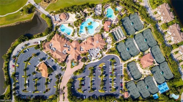 8884 Mustang Island CIR, Naples, FL 34113