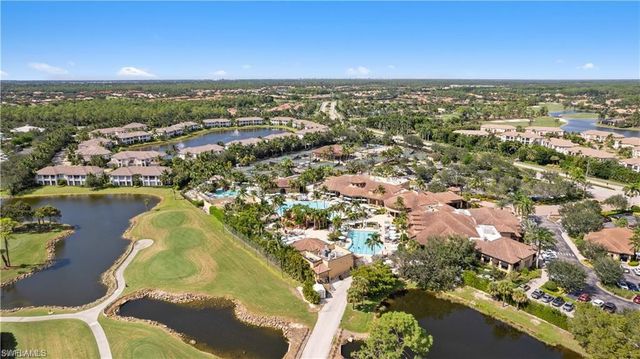 8884 Mustang Island CIR, Naples, FL 34113