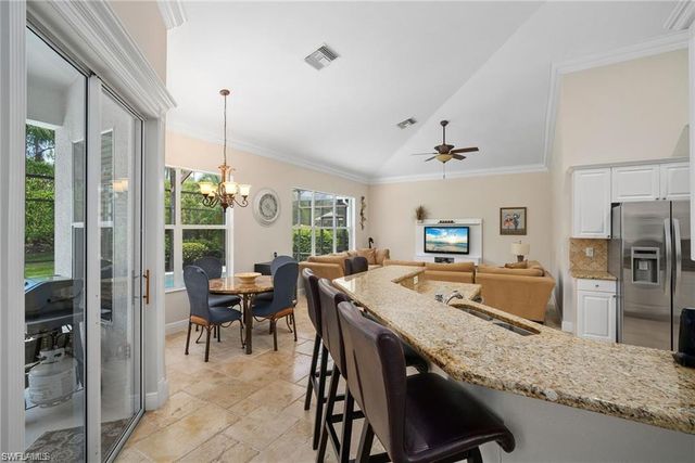 8884 Mustang Island CIR, Naples, FL 34113