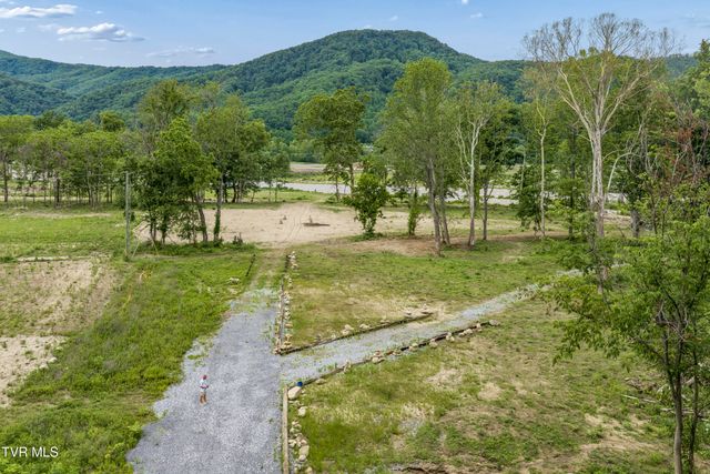 777 Bailey Lane, Erwin, TN 37650