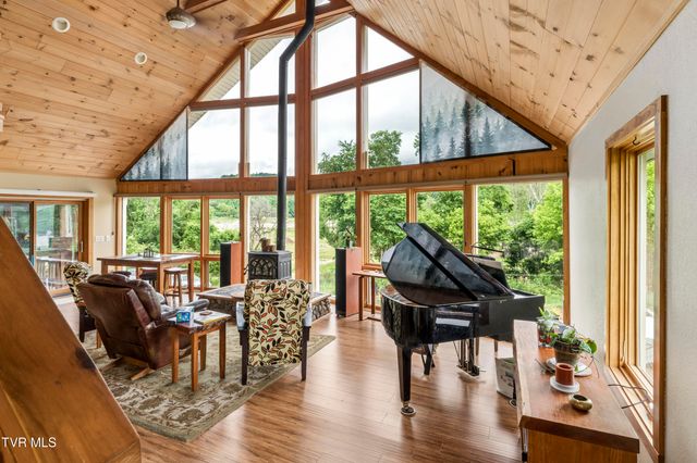 777 Bailey Lane, Erwin, TN 37650