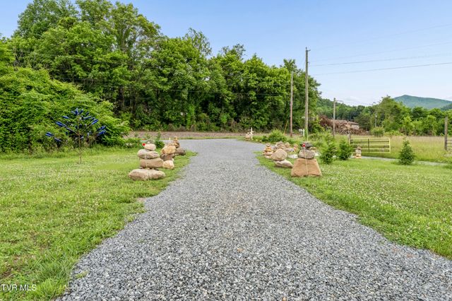 777 Bailey Lane, Erwin, TN 37650
