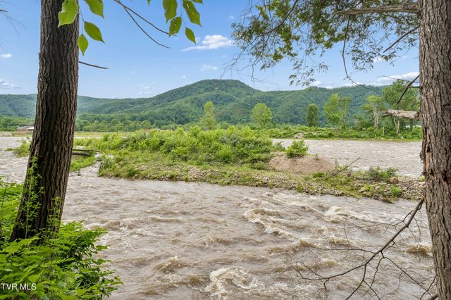 777 Bailey Lane, Erwin, TN 37650