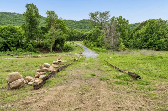 777 Bailey Lane, Erwin, TN 37650