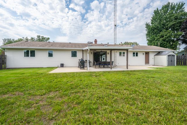 13639 S Three Oaks Road, Chikaming Twp, MI 49125
