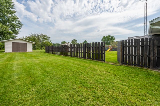 13639 S Three Oaks Road, Chikaming Twp, MI 49125