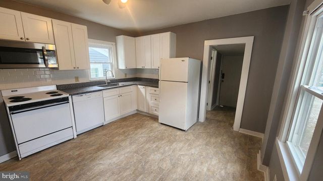 125 4TH AVE, Pitman, NJ 08071
