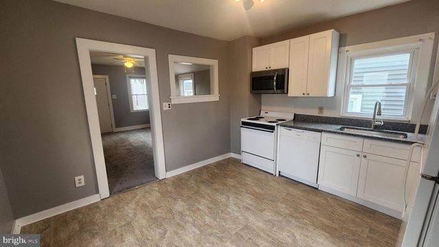 125 4TH AVE, Pitman, NJ 08071