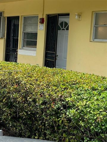 2820 NE 201st Ter F107, Aventura, FL 33180